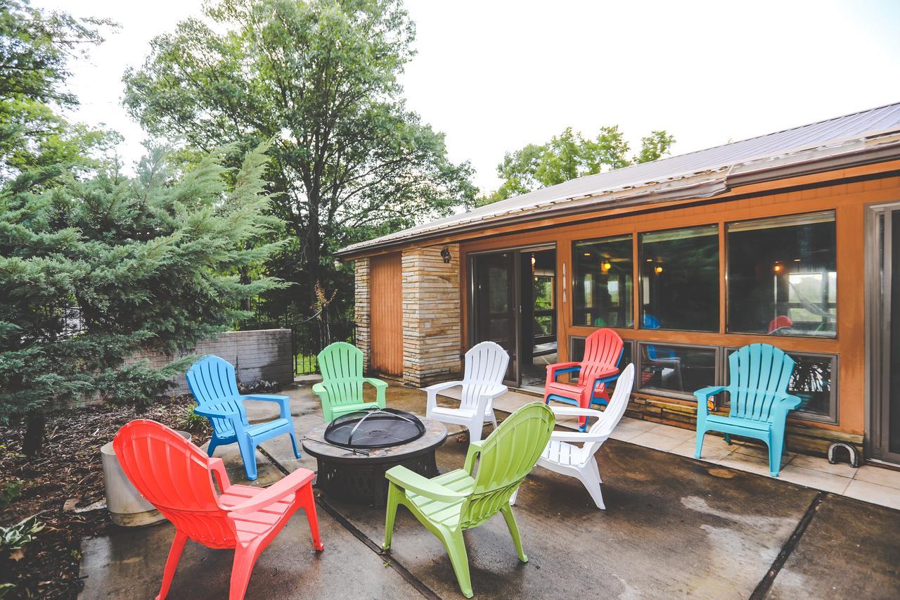 The Lodge At Beaver Lake Bed And Breakfast Rogers Exterior foto